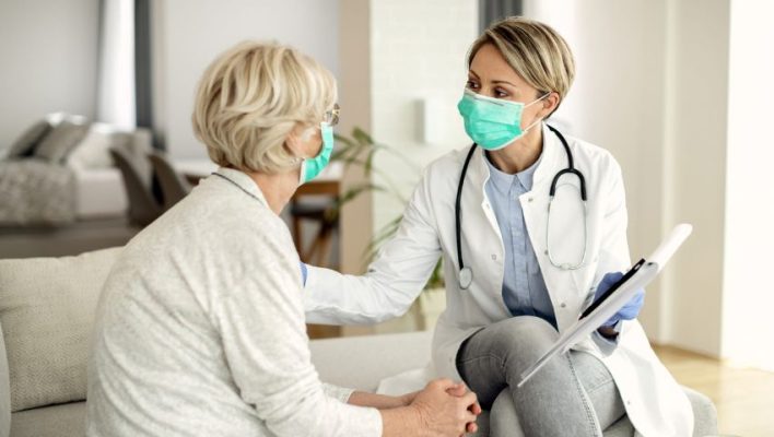 What is the Difference Between a Doctor Home Visit and a Clinic Visit